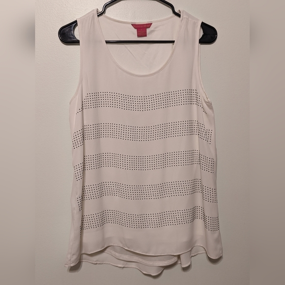 Embelished sleeveless Top - Picture 2 of 5